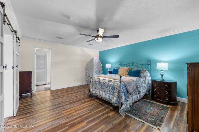 3510 HIDDEN LAKE Drive E, Jacksonville, FL 32216