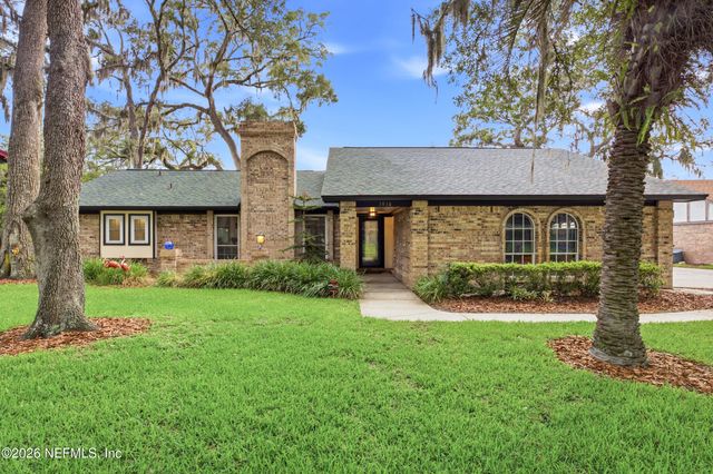 3510 HIDDEN LAKE Drive E, Jacksonville, FL 32216