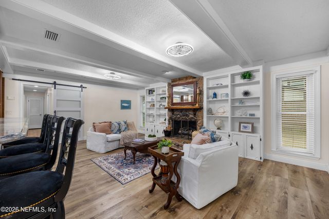 3510 HIDDEN LAKE Drive E, Jacksonville, FL 32216
