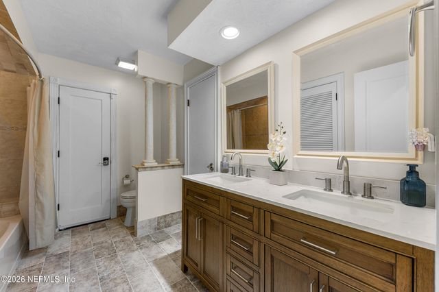 3510 HIDDEN LAKE Drive E, Jacksonville, FL 32216