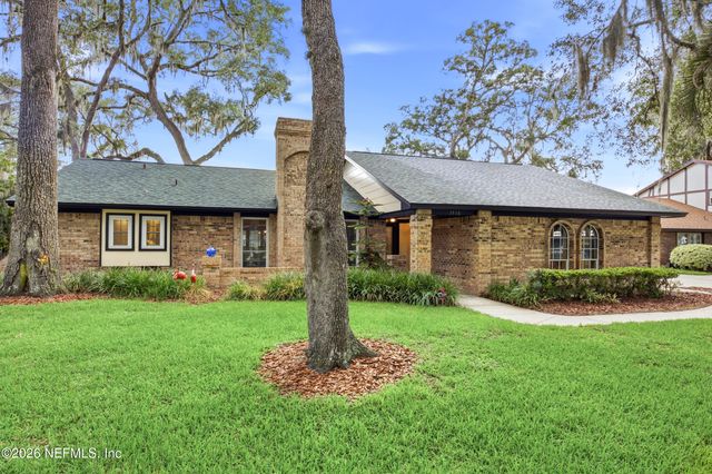 3510 HIDDEN LAKE Drive E, Jacksonville, FL 32216