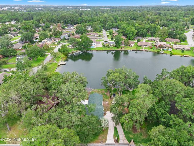3510 HIDDEN LAKE Drive E, Jacksonville, FL 32216