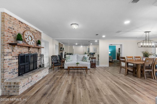 3510 HIDDEN LAKE Drive E, Jacksonville, FL 32216