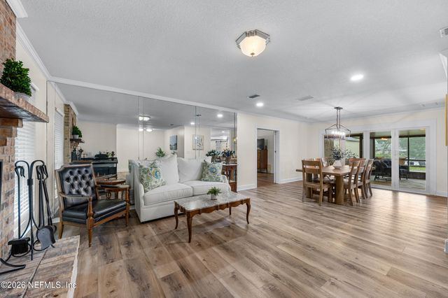 3510 HIDDEN LAKE Drive E, Jacksonville, FL 32216