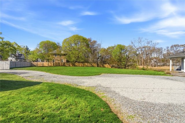 11 Heights Avenue, Warwick, RI 02889