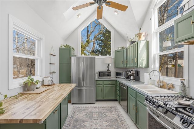 11 Heights Avenue, Warwick, RI 02889
