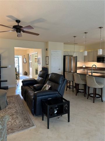 1772 Willows Square, Vero Beach, FL 32966