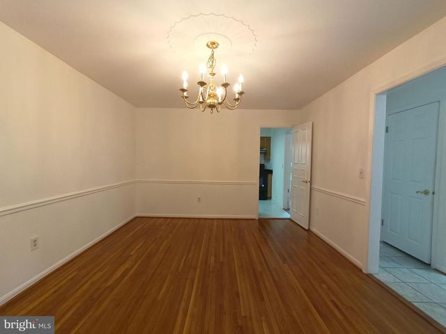 8835 TUCKERMAN LN, Potomac, MD 20854