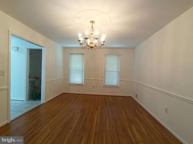 8835 TUCKERMAN LN, Potomac, MD 20854