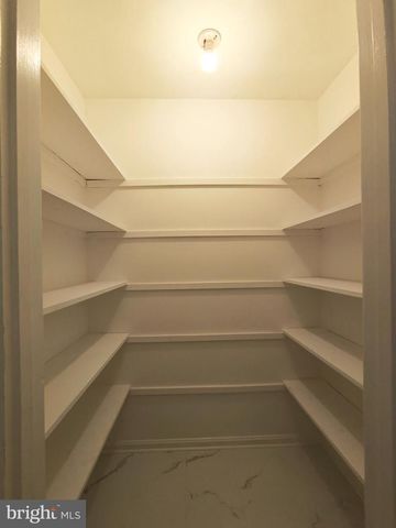 8835 TUCKERMAN LN, Potomac, MD 20854