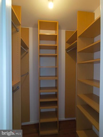 8835 TUCKERMAN LN, Potomac, MD 20854