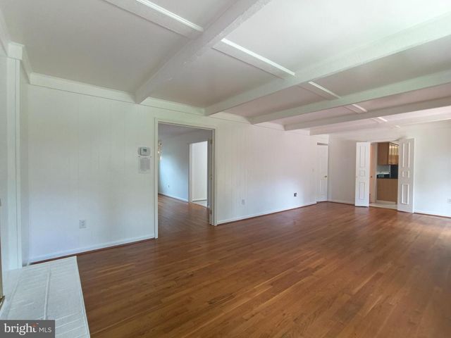 8835 TUCKERMAN LN, Potomac, MD 20854