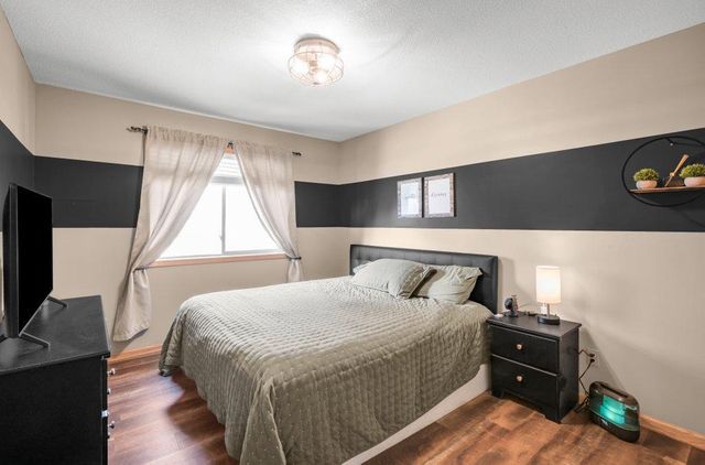 4062 Sunset Terrace N, Brooklyn Park, MN 55443