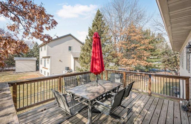 4062 Sunset Terrace N, Brooklyn Park, MN 55443