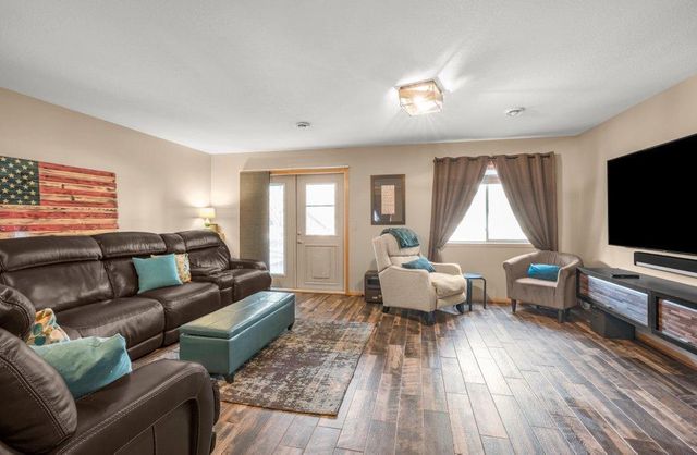 4062 Sunset Terrace N, Brooklyn Park, MN 55443