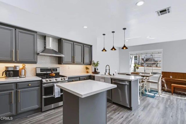 287 Camino Toluca, Camarillo, CA 93010