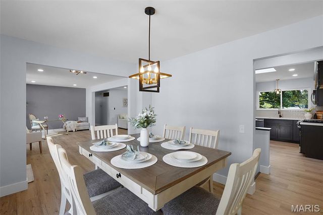 3216 Yorkchester Drive, St Louis, MO 63129