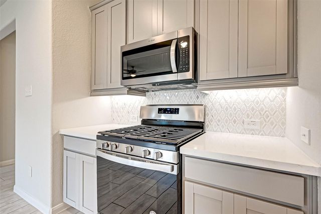 8818 Mugwort Drive, Rosenberg, TX 77469