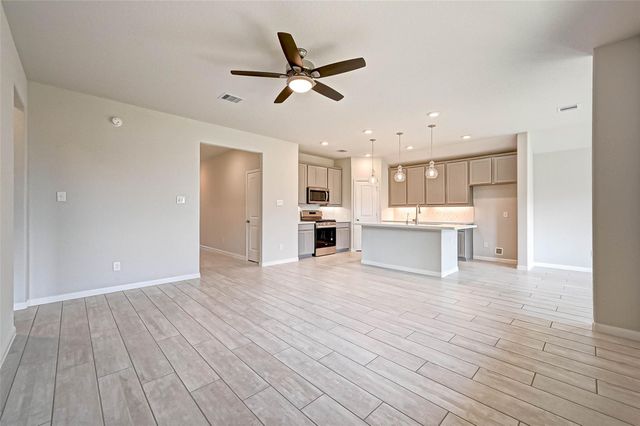 8818 Mugwort Drive, Rosenberg, TX 77469