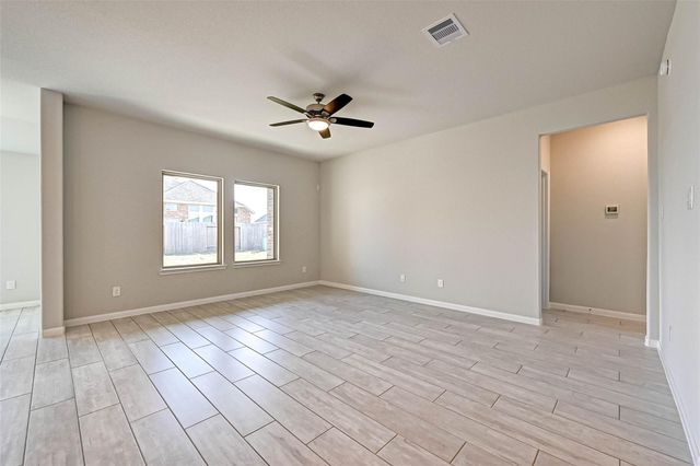 8818 Mugwort Drive, Rosenberg, TX 77469
