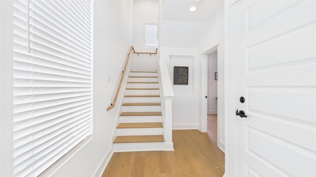 2424 Freeman Street, Houston, TX 77009
