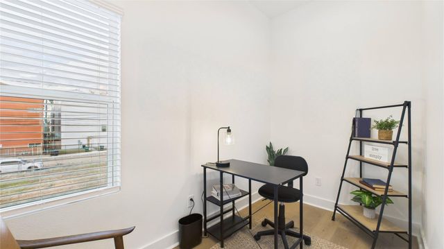 2424 Freeman Street, Houston, TX 77009