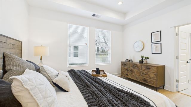 2424 Freeman Street, Houston, TX 77009