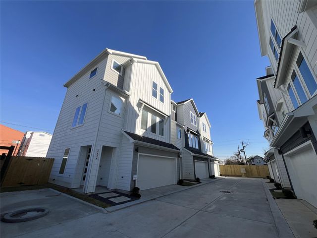2424 Freeman Street, Houston, TX 77009