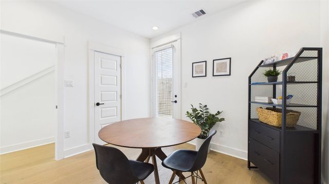 2424 Freeman Street, Houston, TX 77009