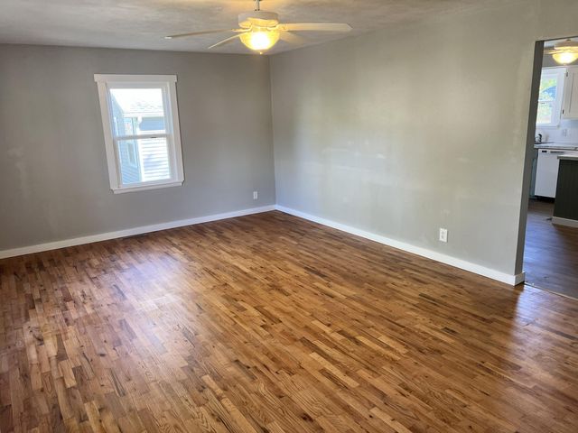 606 W Olive Street, Bolivar, MO 65613