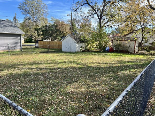 606 W Olive Street, Bolivar, MO 65613