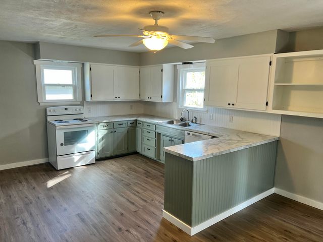 606 W Olive Street, Bolivar, MO 65613