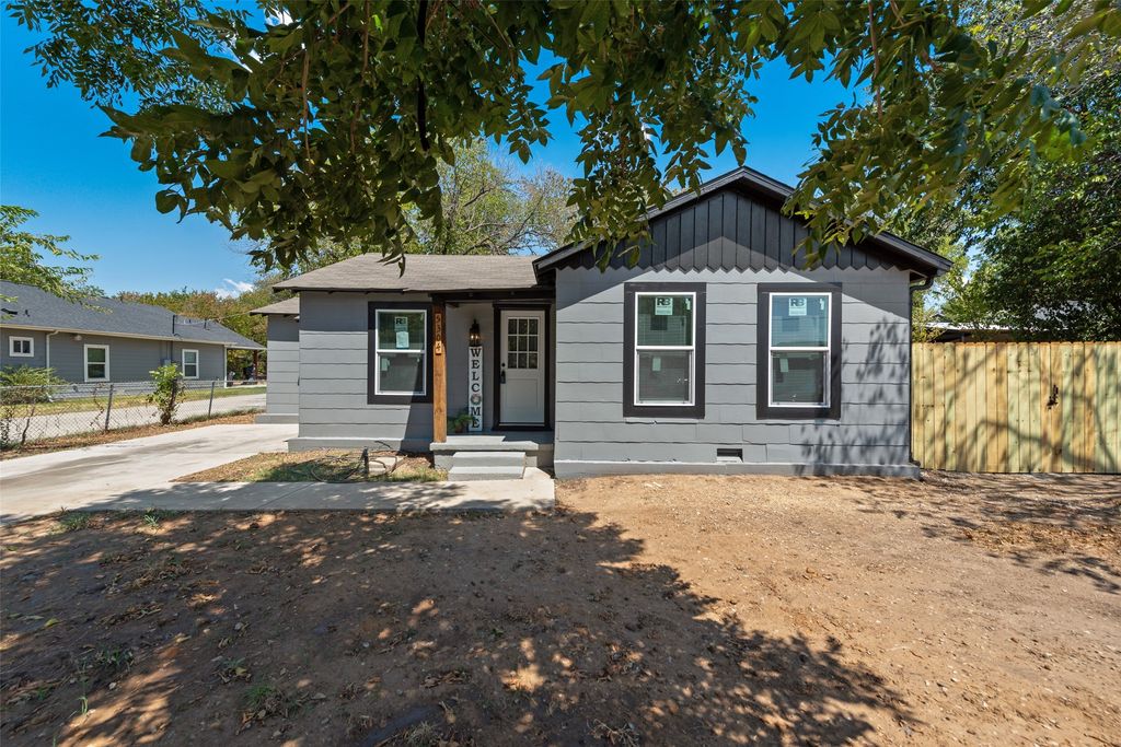 5304 Notre Dame Avenue, River Oaks, TX 76114 — exterior