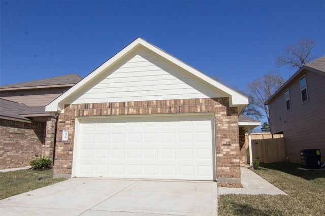 376 Upper Creek Drive, Willis, TX 77378