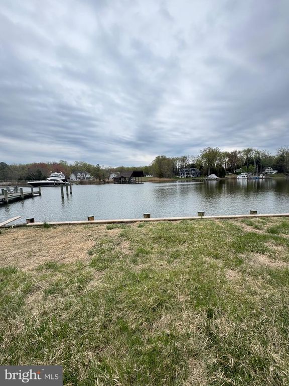 3887 COTTER DR, Edgewater, MD 21037