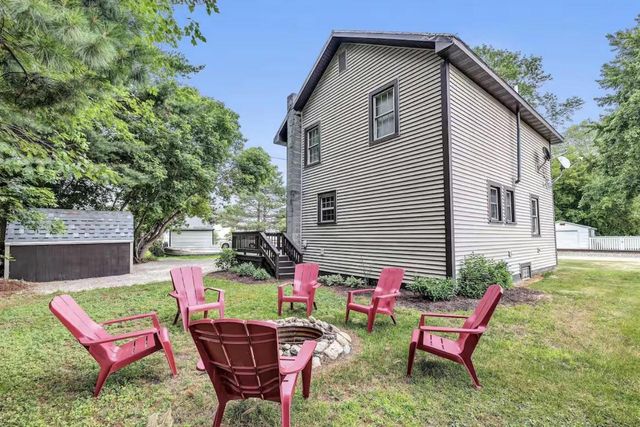 409 BROADWAY AVENUE, Oconto, WI 54153