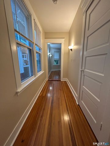 37 Pardee Place, New Haven, CT 06515