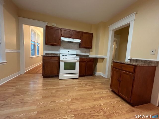 37 Pardee Place, New Haven, CT 06515
