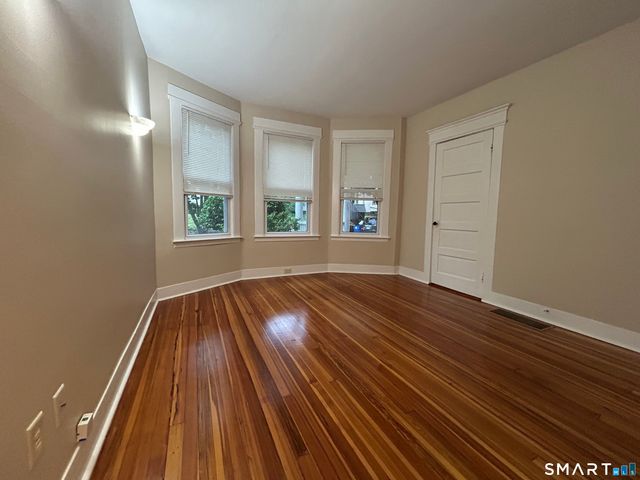 37 Pardee Place, New Haven, CT 06515