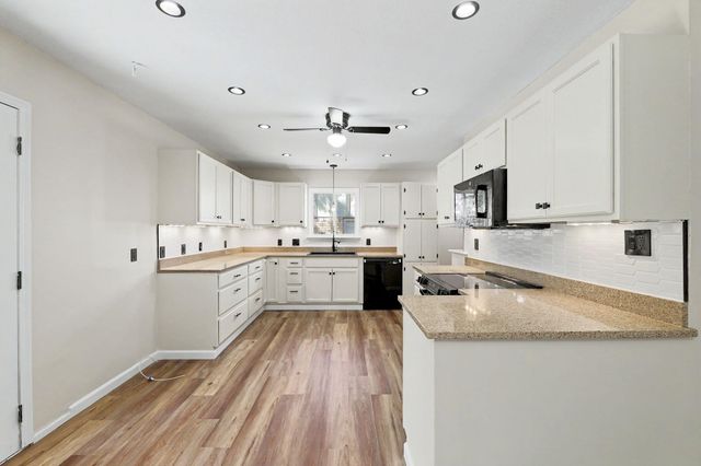 3149 S Elpyco, Wichita, KS 67210