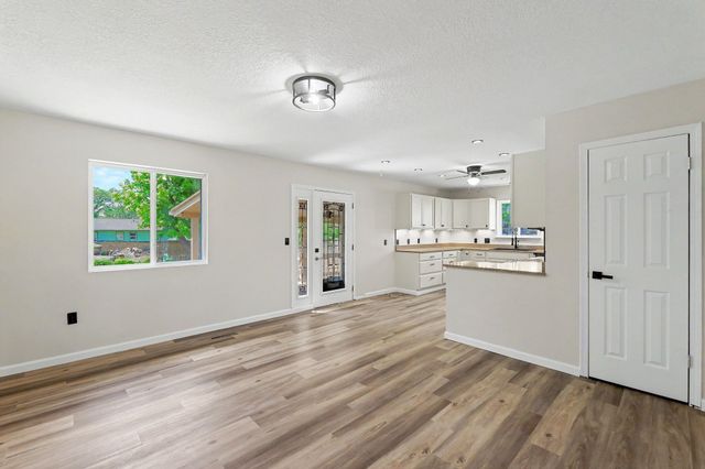 3149 S Elpyco, Wichita, KS 67210