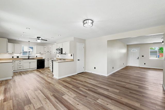 3149 S Elpyco, Wichita, KS 67210