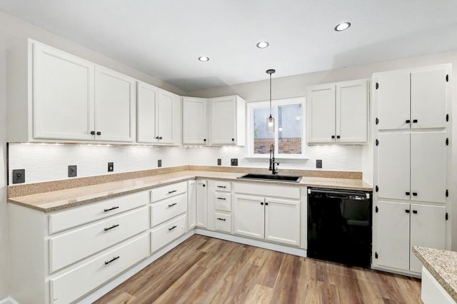 3149 S Elpyco, Wichita, KS 67210