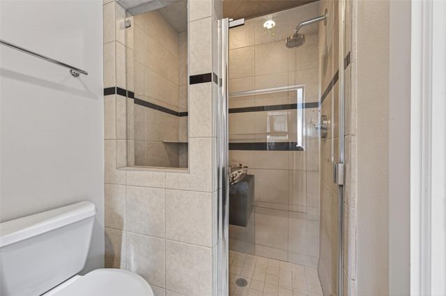 1729 Reinerman Street, Houston, TX 77007