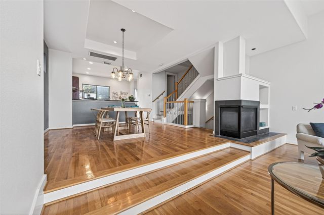 1729 Reinerman Street, Houston, TX 77007