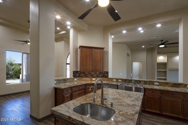 27172 N HAYDEN Road N, Scottsdale, AZ 85266