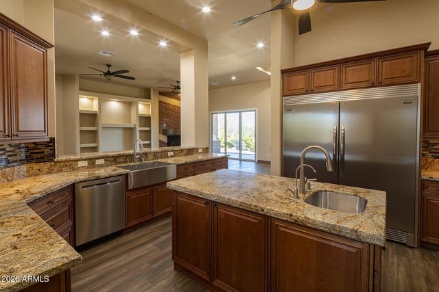 27172 N HAYDEN Road N, Scottsdale, AZ 85266