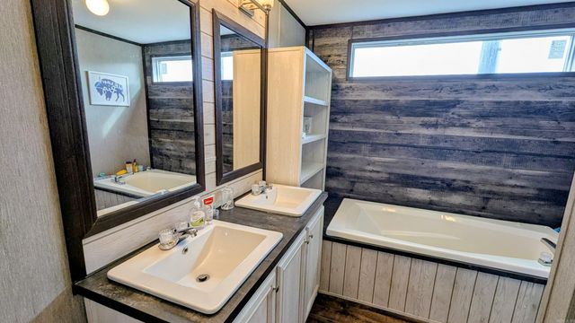 559 Lawrence Road 131 S, Black Rock, AR 72415