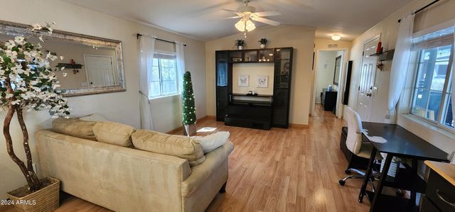 2233 E BEHREND Drive 41, Phoenix, AZ 85024