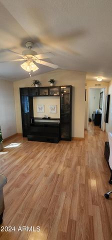 2233 E BEHREND Drive 41, Phoenix, AZ 85024
